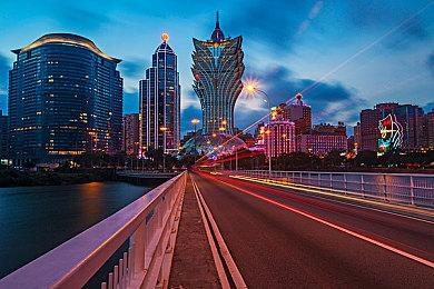 《守望先锋：归来》韩服公布新年贺卡 Dva雾子画风精美